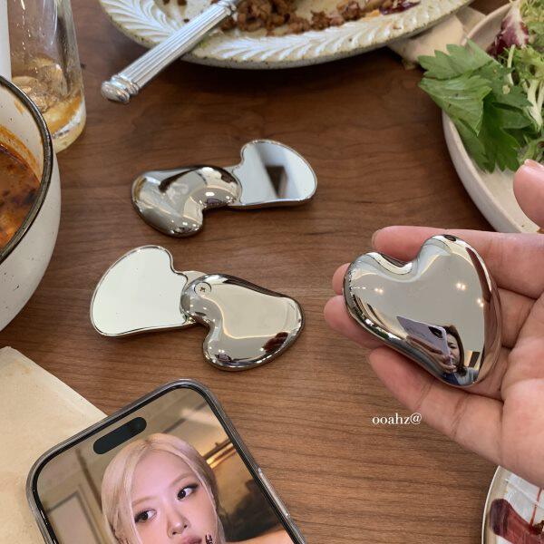 心如明镜~金属不锈钢爱心化妆镜 可爱随身小镜子迷你便携补妆镜
