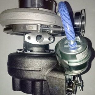 重汽MC07曼卡WF70P发动机70000041 082V09100-7576涡轮增压器机泵