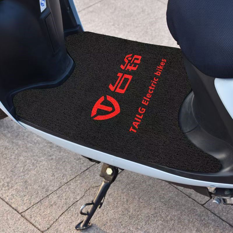 电动车脚垫通用加厚丝圈爱玛小刀台铃新款脚踩垫防水自由裁剪