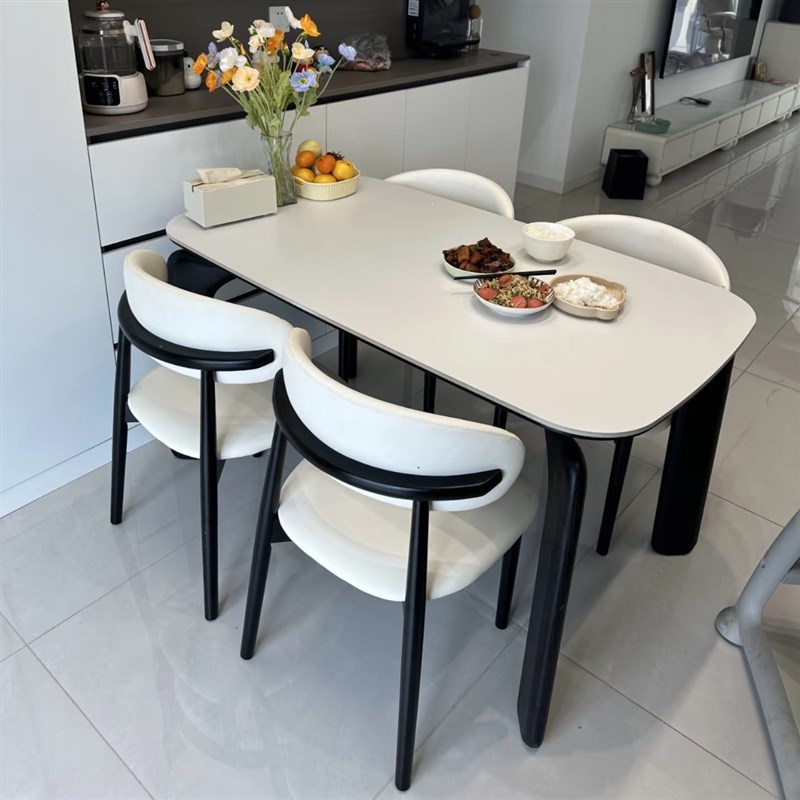 法式复古奶d油风加厚岩板餐桌现代简约轻奢家用小户型长方形饭桌