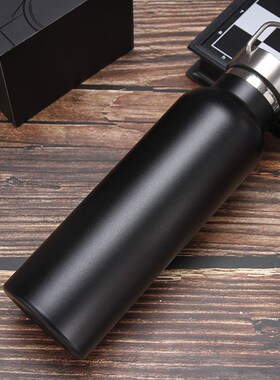 Water Bottle 304不锈钢保温杯双层真空大容量运动水壶户外便携式