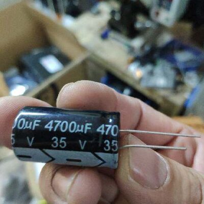 (100个)  35V 4700UF  电解电容 18*30
