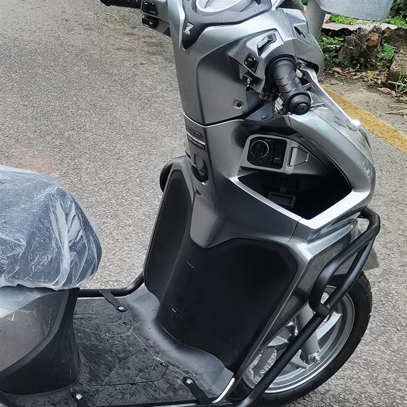 适用五羊本田LD125LINK前后护杠踏板摩托车全包围保险杠改装配件