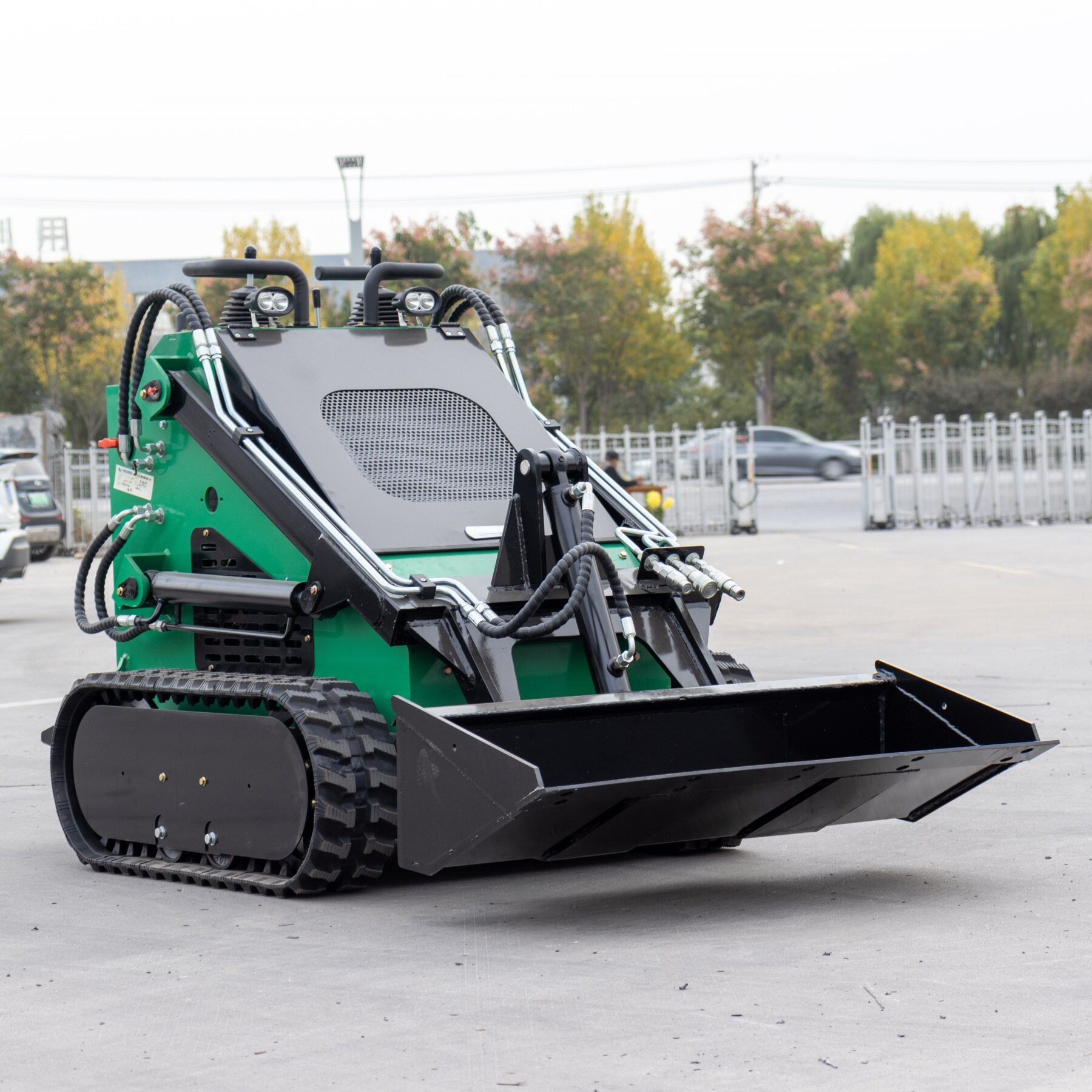 Hightop工厂直售小型滑移装载机 HT380迷你Skid steer loader农用