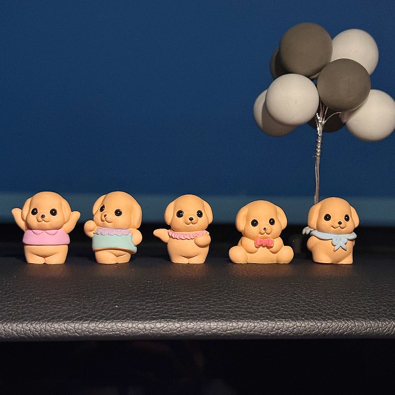 线条狗2025新款车载摆件车内装饰品可爱汽M车中控台公仔电动车装