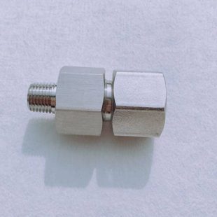 内螺纹M22x1.5 M22x1.5 内外丝不锈钢转接头 外螺纹NPT1 NPT1