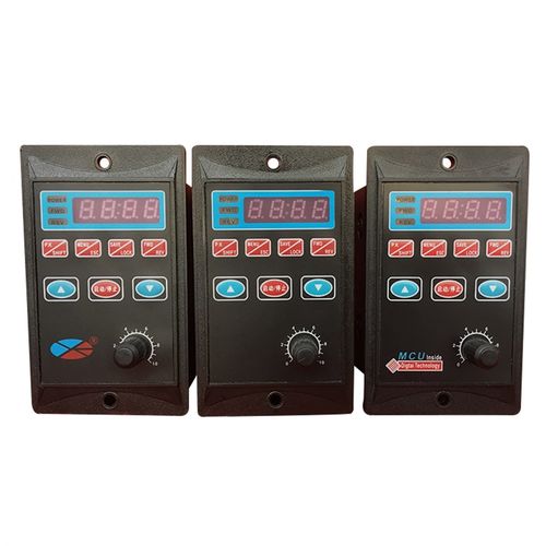 盈克简易变频器YK400W750W单相三相220V电机调速器输送带控制器