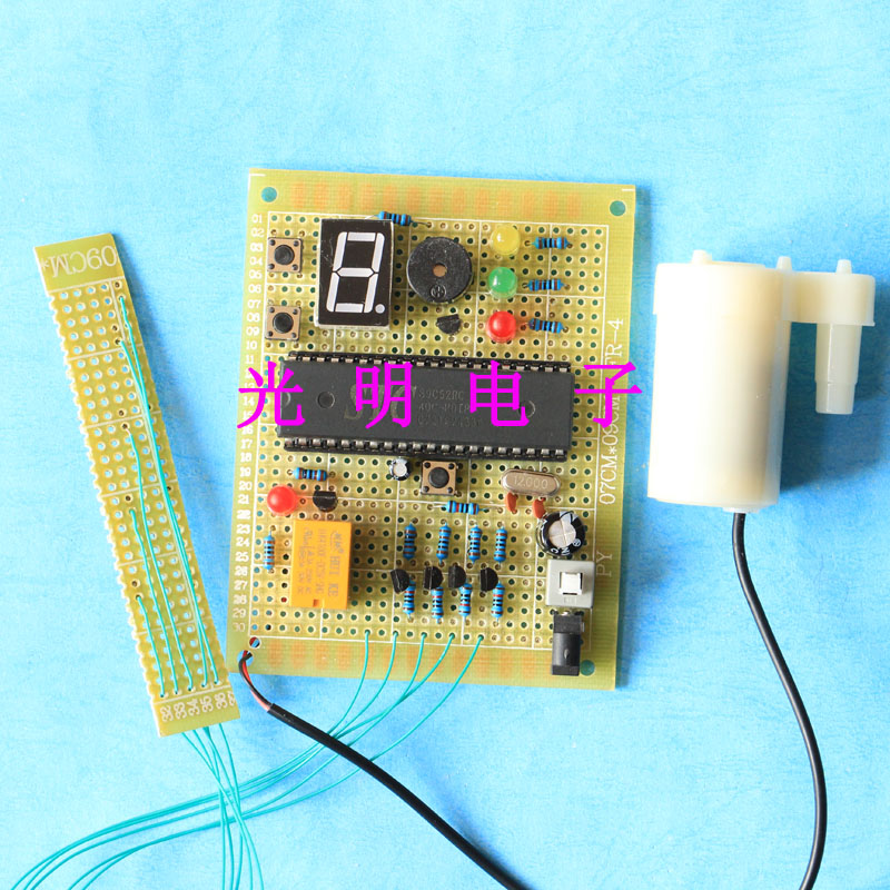 基于51单片机水塔水位检测自动控制系统设计 液位测量套件成品