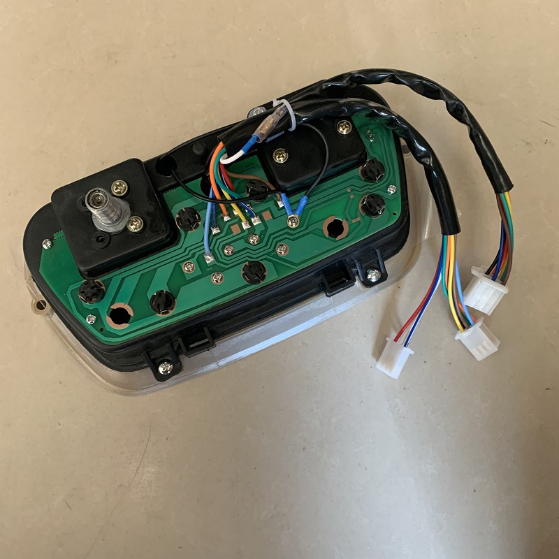 大江燃油三轮摩托车半篷车仪表盘V3巧虎四轮车仪表台里程表码表