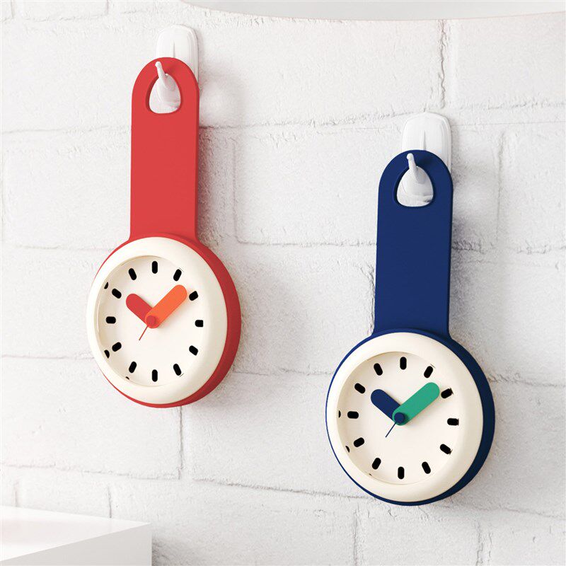 北欧简约浴室钟厨房防水静音家用吸盘钟表冰箱创意个性迷你小挂钟