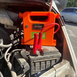 汽车应急启动电源大容量12 v24伏车启车辆车用大货车搭电轿车紧急