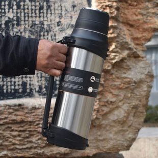 大容量车载旅行壶2L保温壶户外家用304不锈钢保温杯2500ml热水瓶