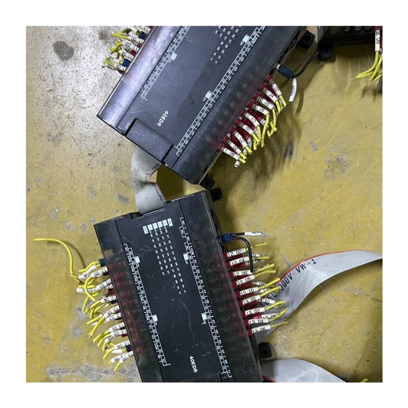 拍前询价:(议价)拆机 oml PLC 一套