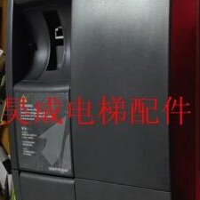 电梯配件 电梯用变频器/西威变频器AVY3110-EBL BR4 11KW 全新
