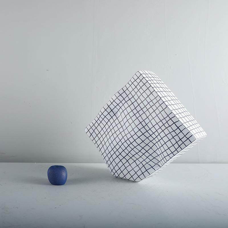 简约现代创意几何摆件样板房售楼处客厅玄关桌面黑白网格花瓶摆设,工业油品/胶粘/化学/实验室用品,其他实验室设备,淘宝优惠券,粉丝福利购,淘宝优惠卷