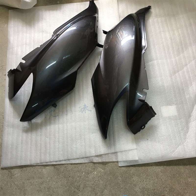 五本 100-M- 电喷 小y公主后边板 侧板 后护罩边盖原装