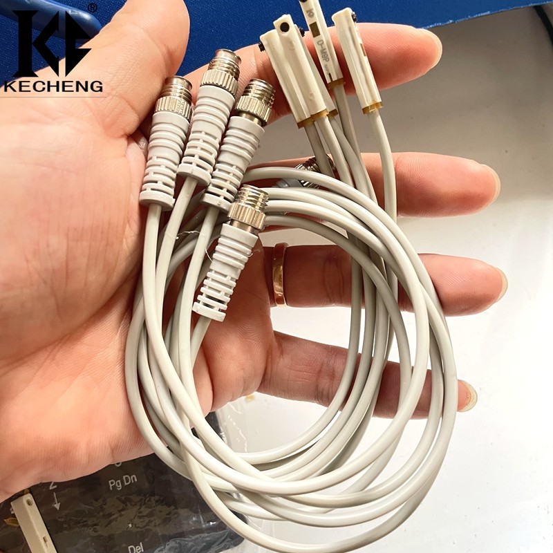 气缸磁性感应开关D-M9BSAPC D-M9PSAPC D-M9NSAPC带M8航空插头线W