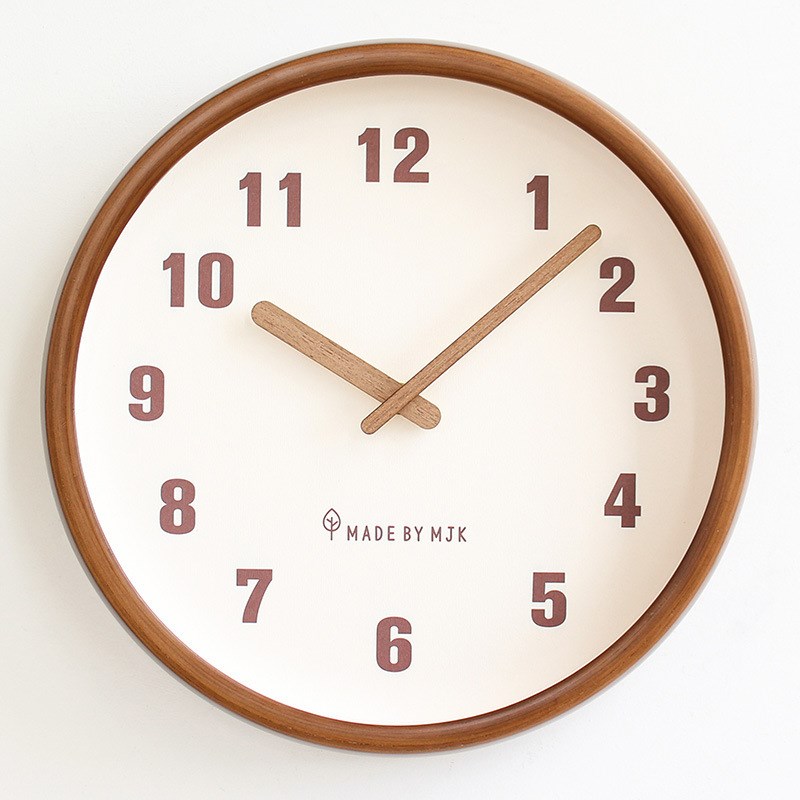 2024新款家用客厅复q古实木挂钟现代简约挂墙时钟创意钟表静音挂