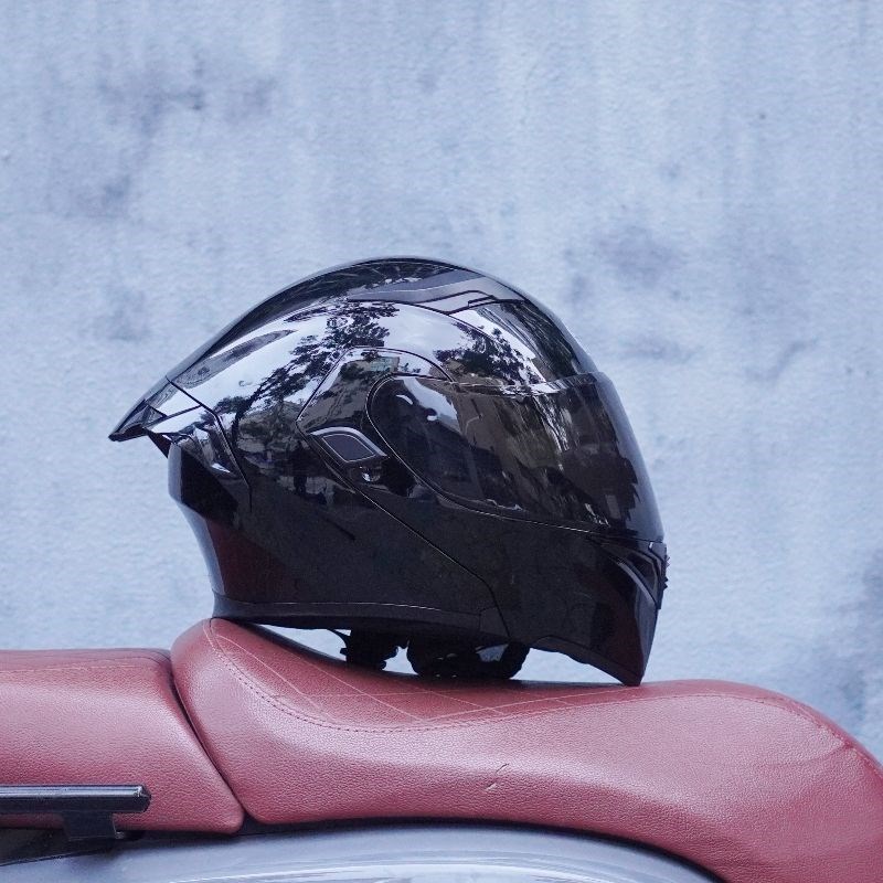 3C认证ORZ摩托车头盔男女揭面盔摩旅机车全盔四季通用个性大尾翼