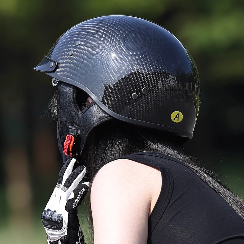 3C认证碳纤维摩托车头盔男四季通用电动机车夏季复古半盔女士瓢盔