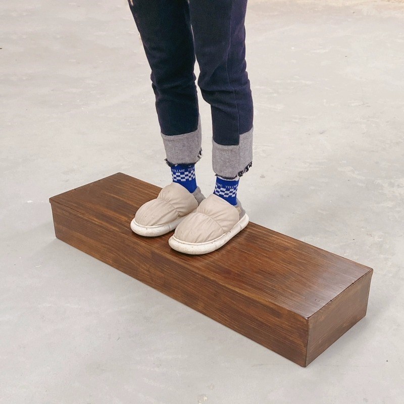 网红轻奢实木台阶门槛垫脚凳办公室钢琴搁脚架垫高实木脚踏板踏步