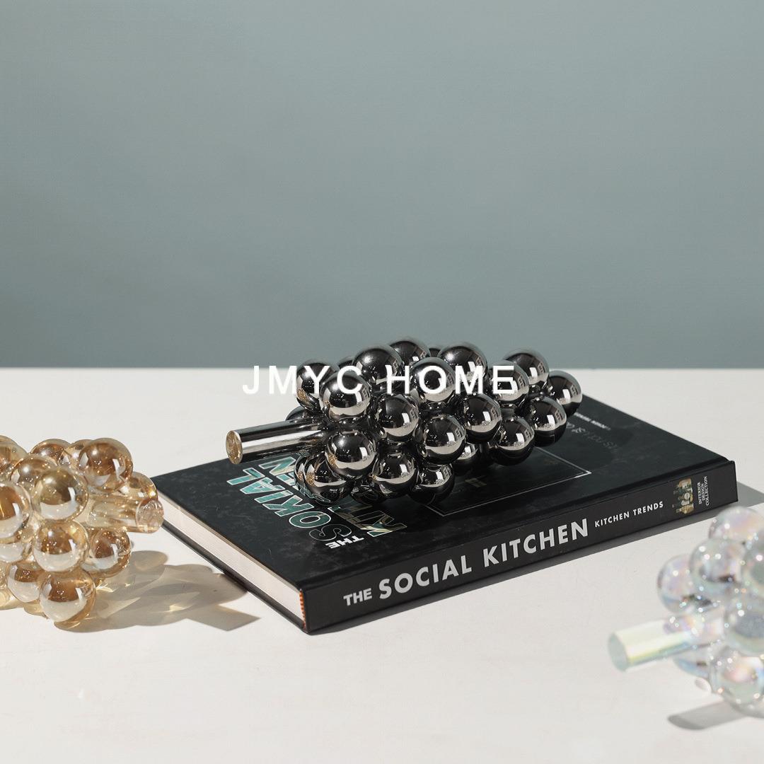 北欧简约轻奢创意水果葡萄摆件样板间家居玄关客厅电视柜桌面饰品