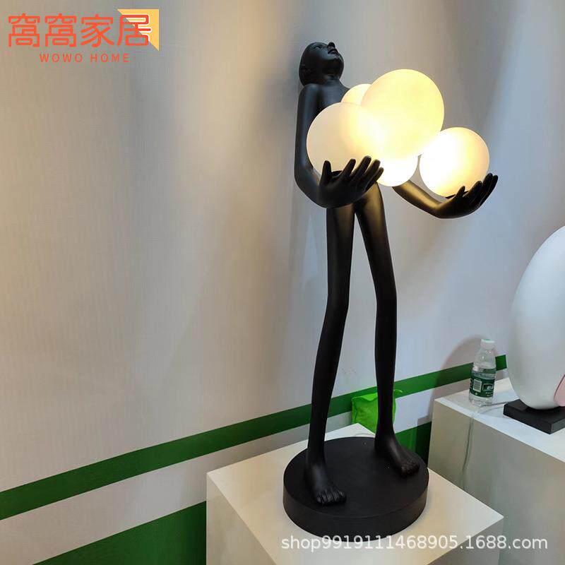 北欧创意人形雕塑家居饰品台灯样板间前台艺术轻奢桌面装饰摆件设