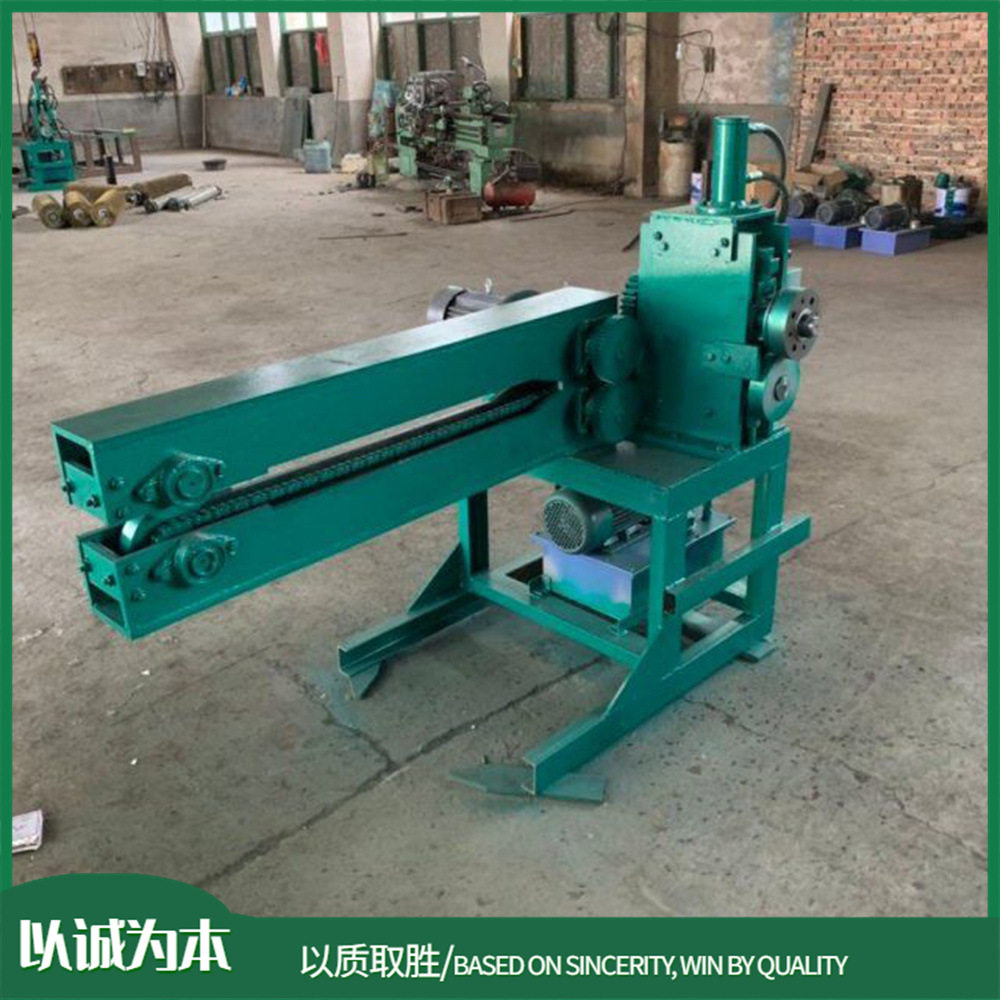 废旧油桶滚动切割机 不规则铁桶切缝设备 圆桶切盖切身一体机