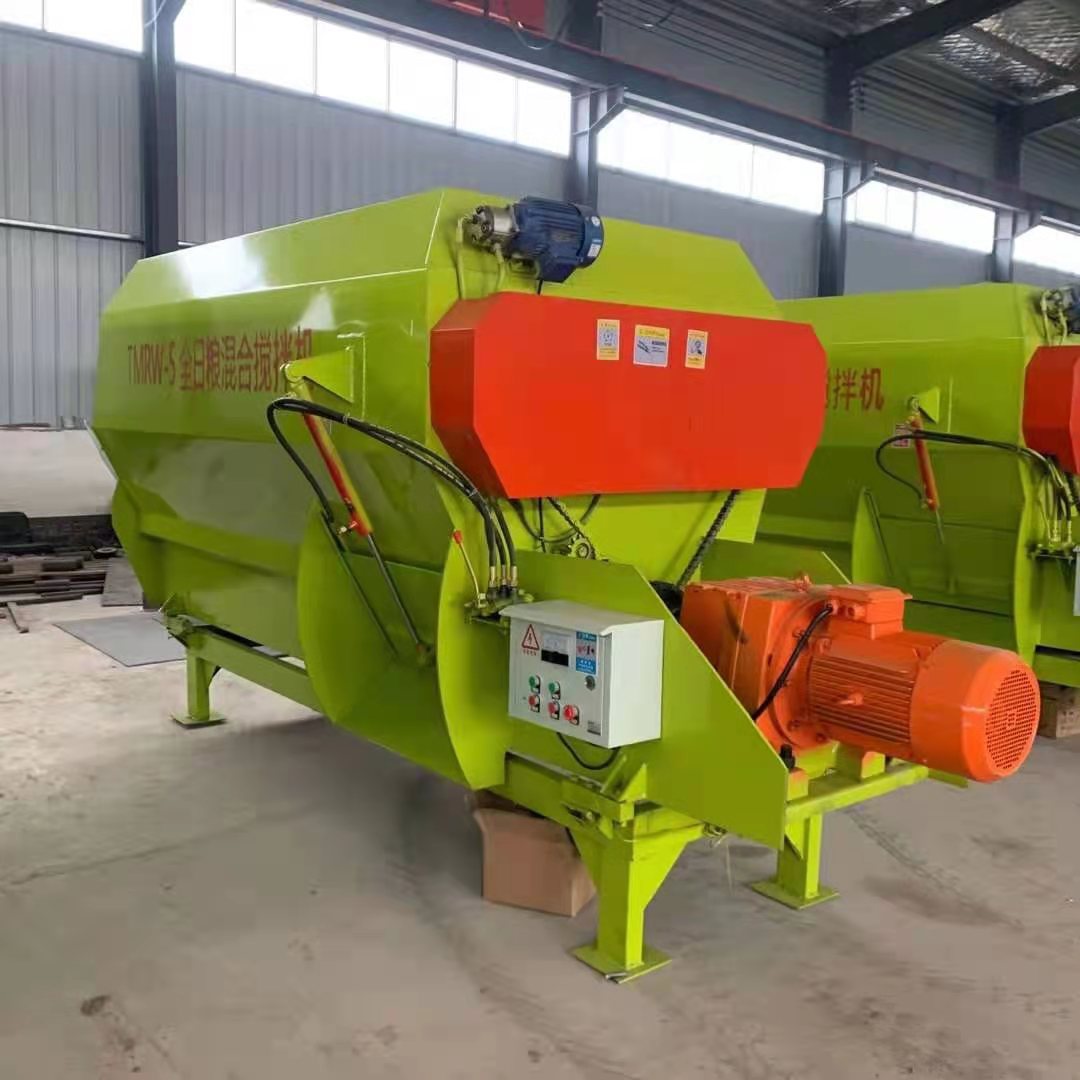 卧式TMR全日粮混合搅拌机 牧区饲料搅拌机养殖场场饲料粉碎搅拌机