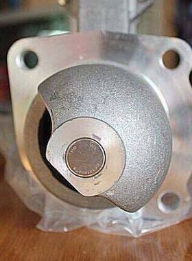 适用压路推S37020起动机柴6起动机马达机RB玉10-8A0A起动机山70