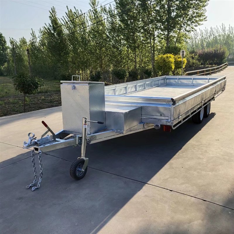 2.5吨镀锌箱板拖m车镀锌拖车 带防护挡板物流牵引平板车工具运输