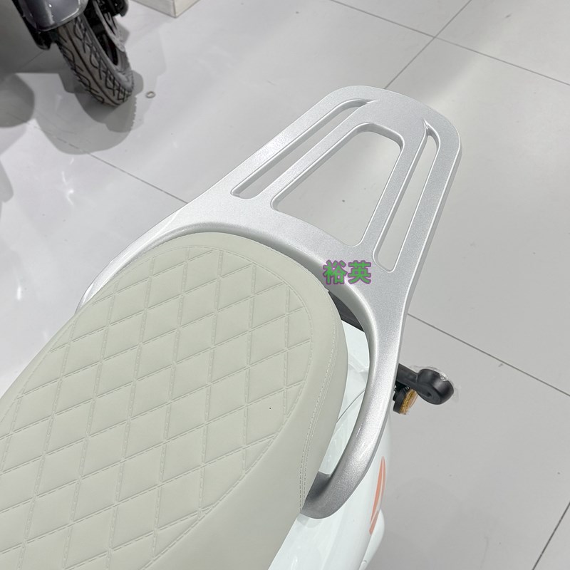 适用雅迪Q15-H电动车尾架DG6尾箱架货架Q6铝合金后衣架