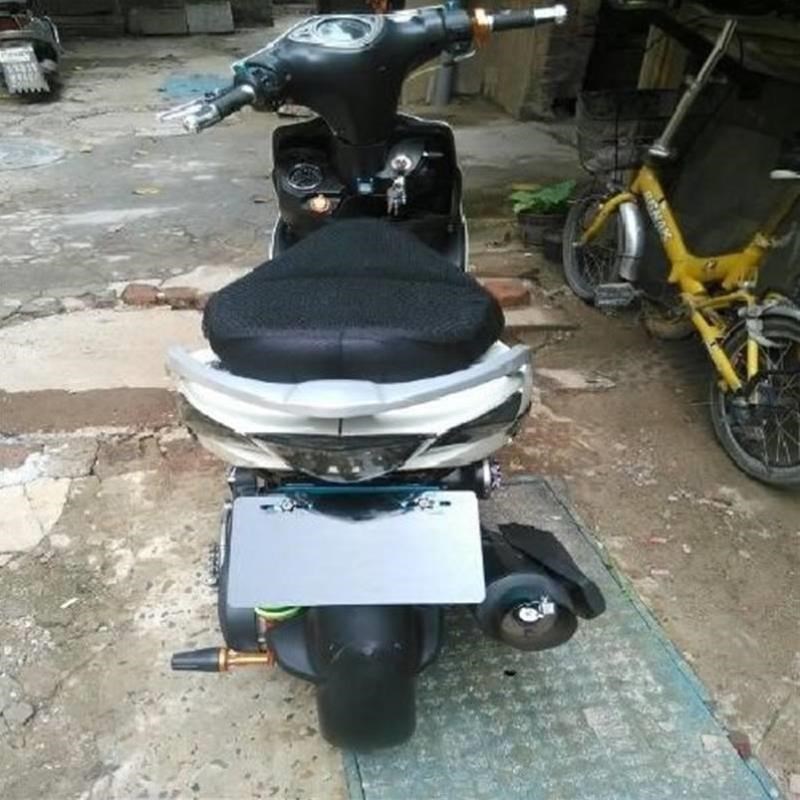 涡轮增压排气管口哨跑车防声音尾哨摩托车汽车通用改装哨子发声器