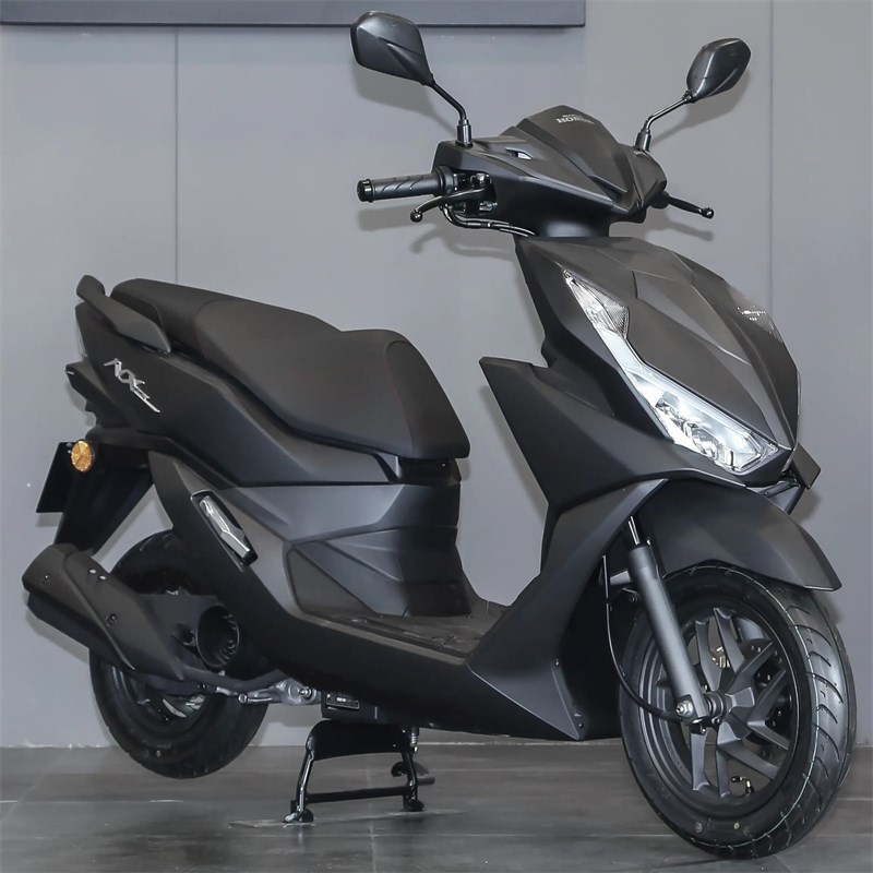新款国四电喷本田NX125CC踏板车男女代步通用燃油助力省油摩托车