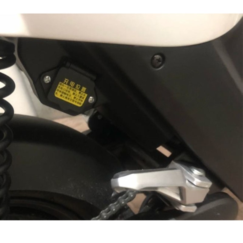 适用爱玛电动车AM1脚蹬新国标车E350 AM1后搁脚踏板脚蹬子脚踏板