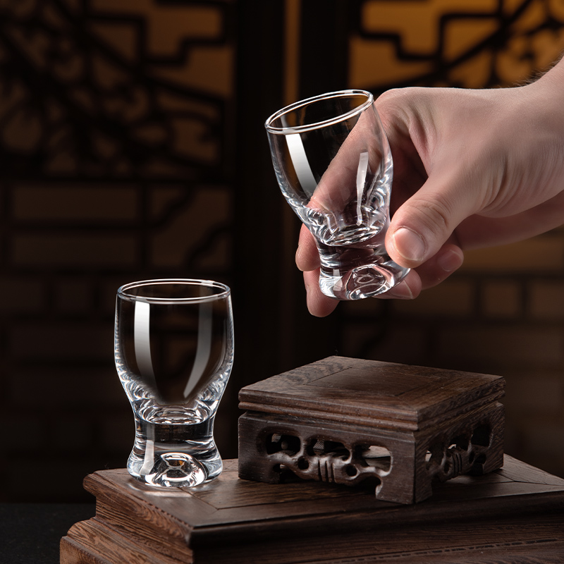 加厚水晶一两白酒杯套装家用玻璃二两口杯中式个性品鉴酒具小杯子