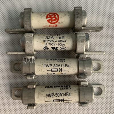 新能源客车电动汽车熔断器FWP-32A14Fa 700V 20A 50A