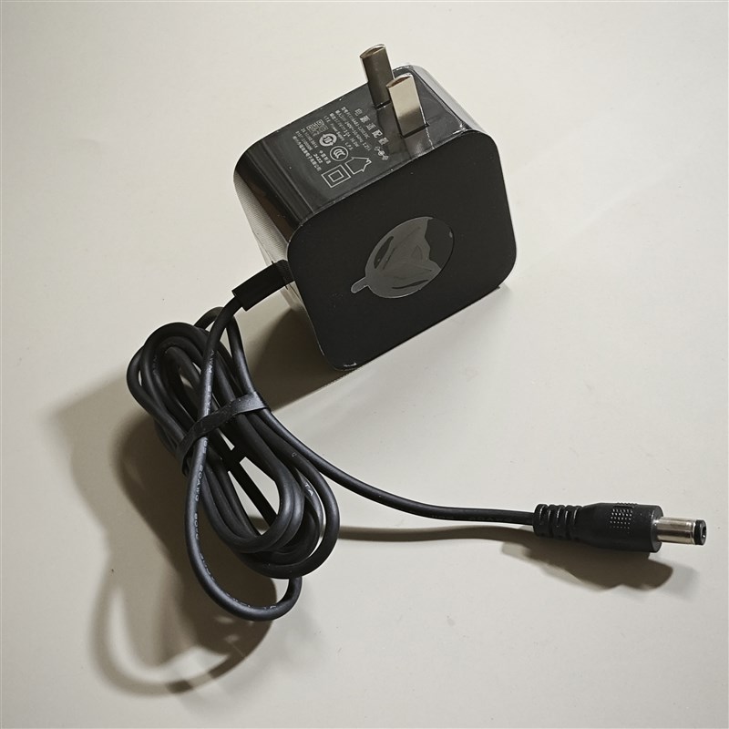 新款12V3A电源配接器监控显示器路由器光猫机上盒主机充电线原装