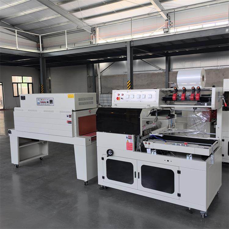 全自动纸盒封切机收缩机五金餐具化妆品礼盒纸箱收缩膜包装机
