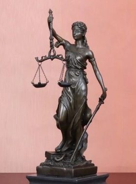 欧美经典艺术雕塑正义女神雕像律师办公桌面摆件生日礼物高档礼品