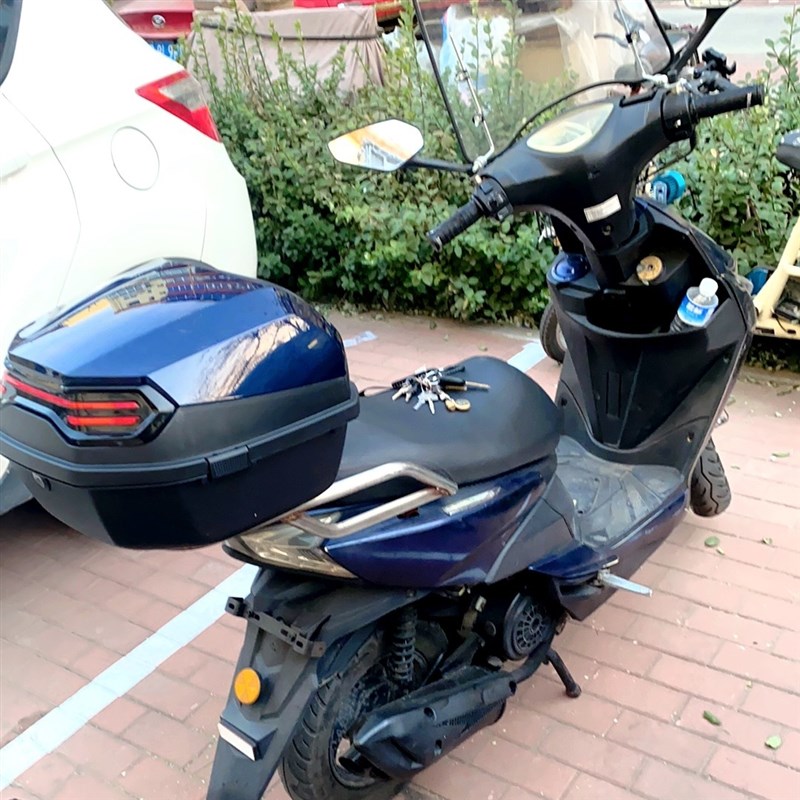 适用五羊本田喜鲨幻鲨WH125T-9A/10踏板摩托车储物后备箱加厚尾箱