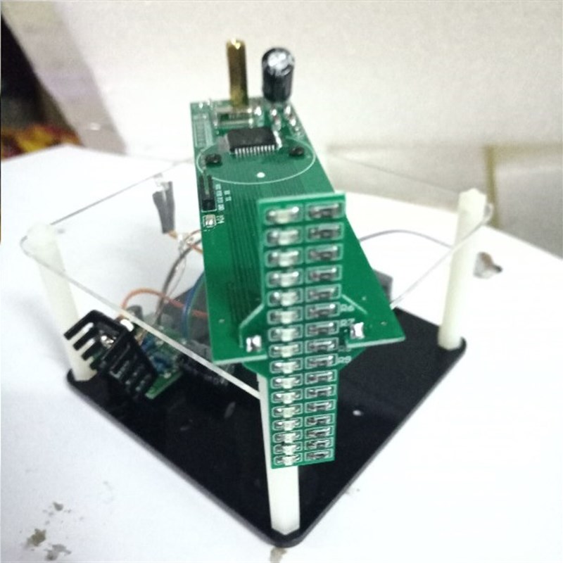 十字旋转LED显示屏套件 51单片机电子制作套件  DIY套件 创意散件