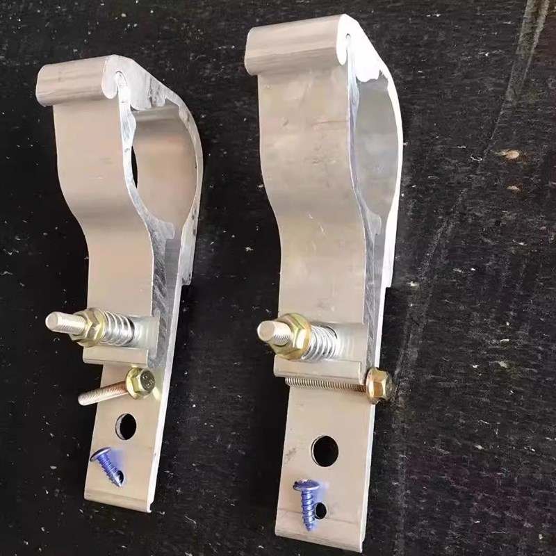 解放J6 JP6 JH6 天V 悍V 460P 500P 驱动轮挡泥板上盖防飞溅卡扣