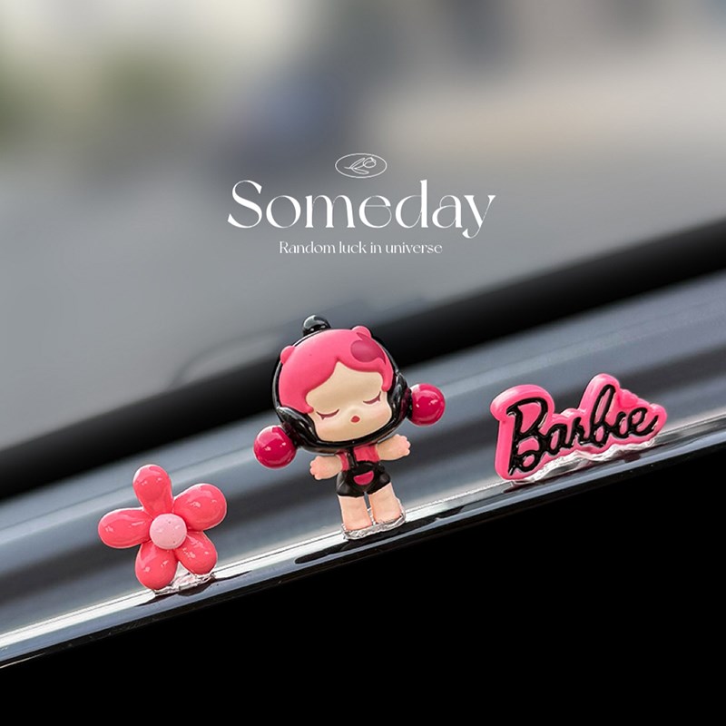 2025新款泡泡玛特车载中控显示屏幕F摆件车内装饰品可爱公仔女卡