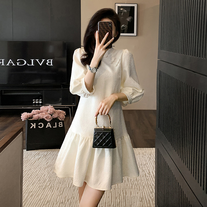 轻国风年轻款高级感肌理感旗袍连衣裙女宽松灯笼袖V下摆荷叶边裙