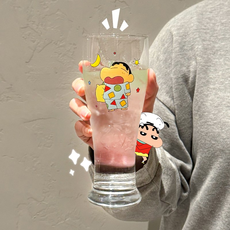正版蜡笔小新啤酒杯大容量玻璃杯水杯家用杯子酒杯果汁杯饮料杯