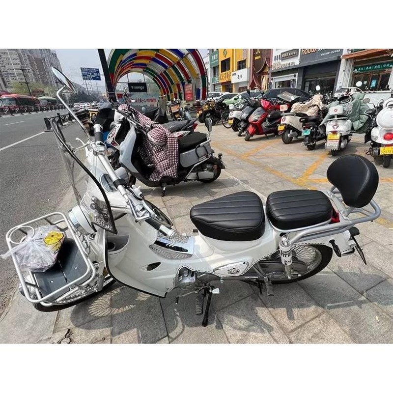 宗申雅米摩托车座椅雅米覆古弯梁Zs110-13C原装分体式前后座垫座