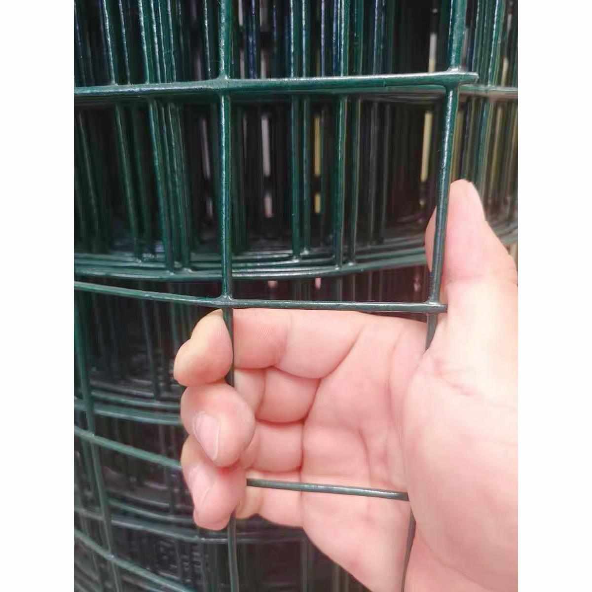 铁丝围栏网硬塑钢l丝网鸡鸭养殖护栏网果园圈地户外防护网圈玉米