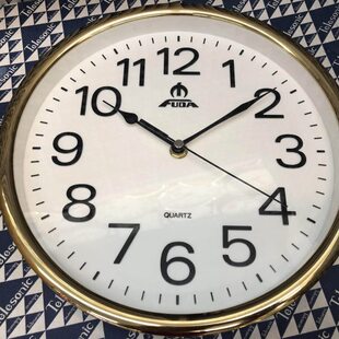 挂钟客厅静音简约创意时钟5CM仿木纹 25寸包邮时尚富达.10挂钟