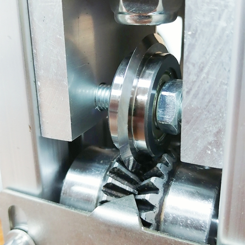 小型剥线机刀片手动自动电线剥皮刀轮带轴承废旧铜线扒皮刀配件